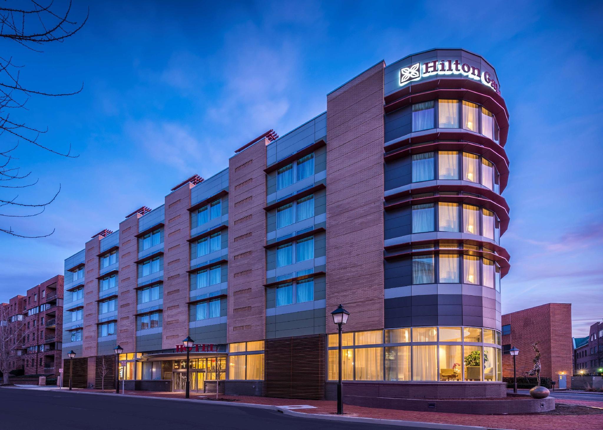 Hilton Garden Inn Alexandria Old Town National Harbor Экстерьер фото