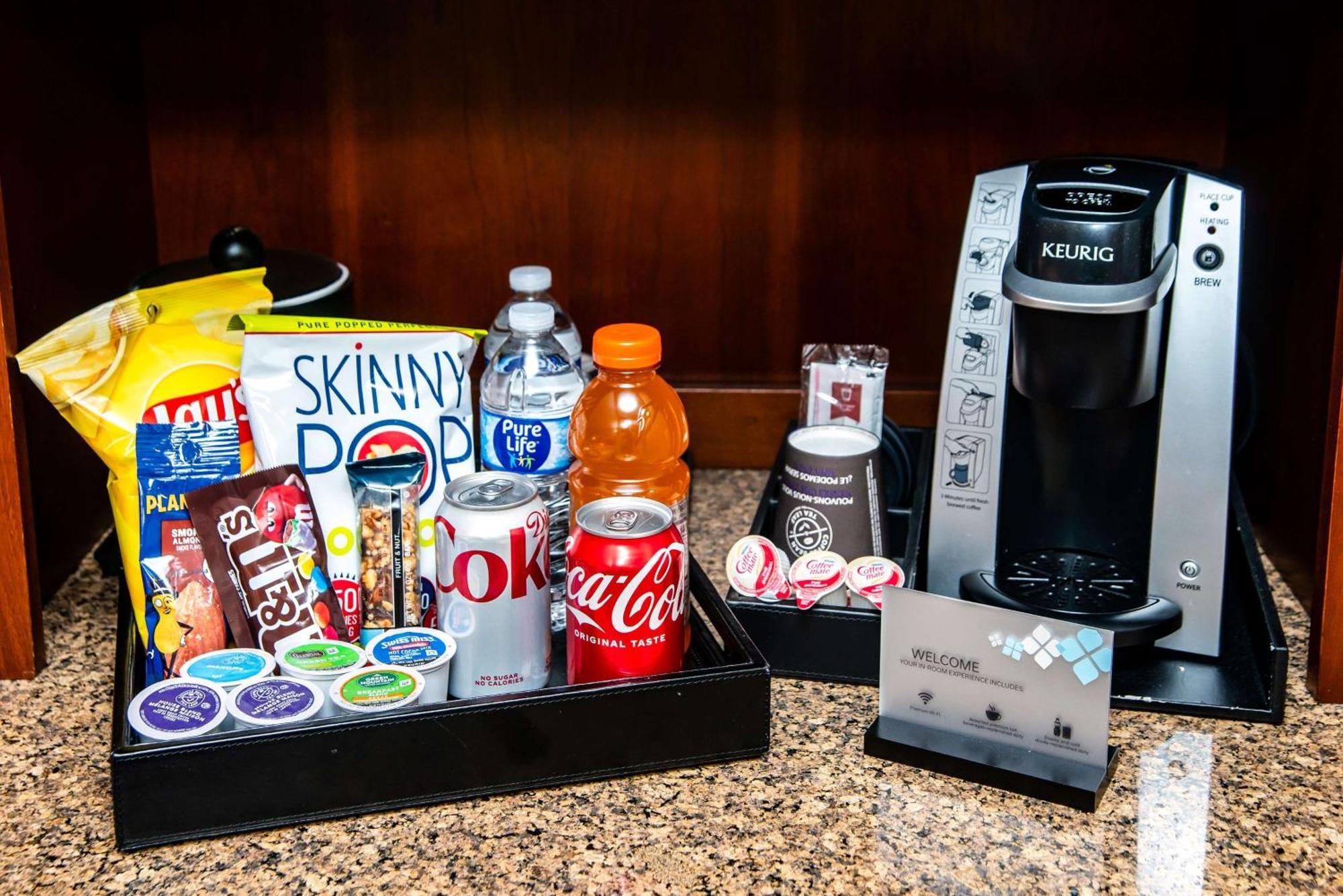 Hilton Garden Inn Alexandria Old Town National Harbor Экстерьер фото